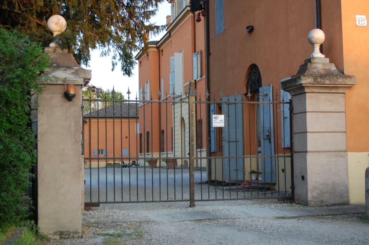 Al Cancello Bed & Breakfast Modena Exterior photo